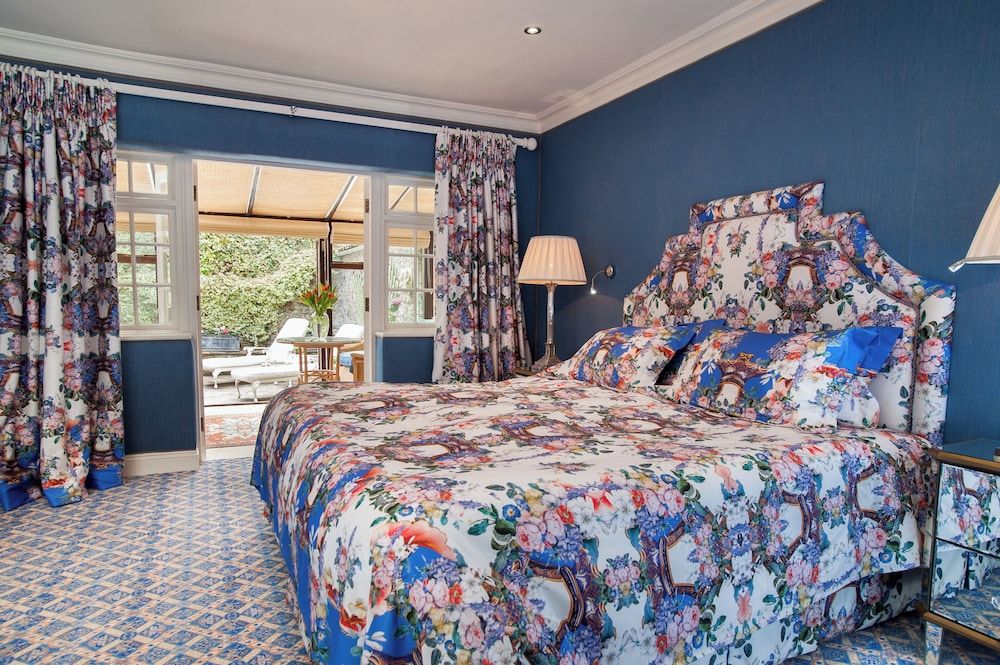 Summer Lodge Country House Hotel Suite (Duplex Cottage )