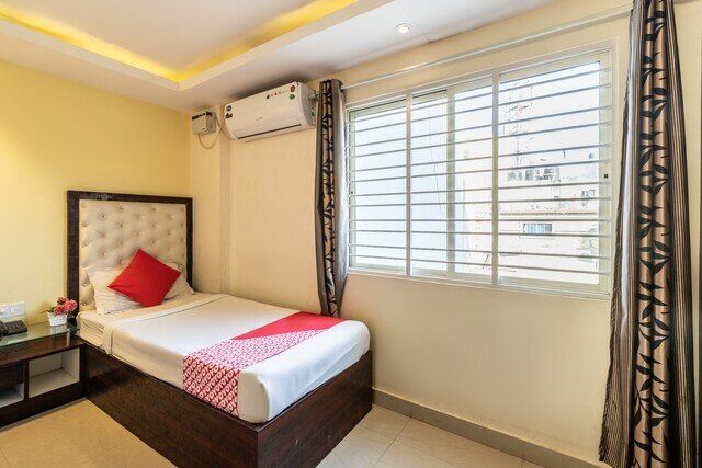 undefined Hotel Regal Plaza 5