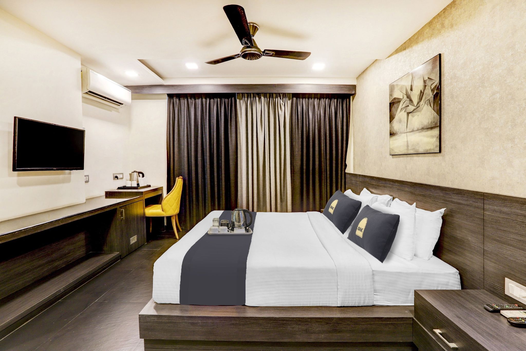 Super Townhouse OAK Kzar Corporate Hotel Near Sealdah Railway Station Classic 6