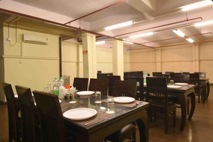 Food & Dining