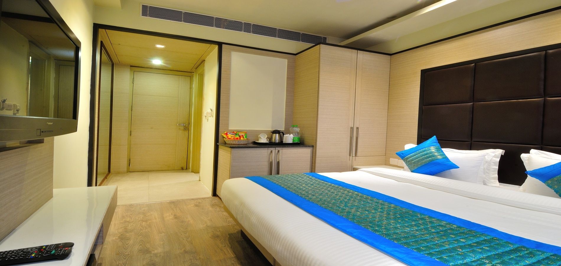 Hotel Royal Grand Deluxe Room 10
