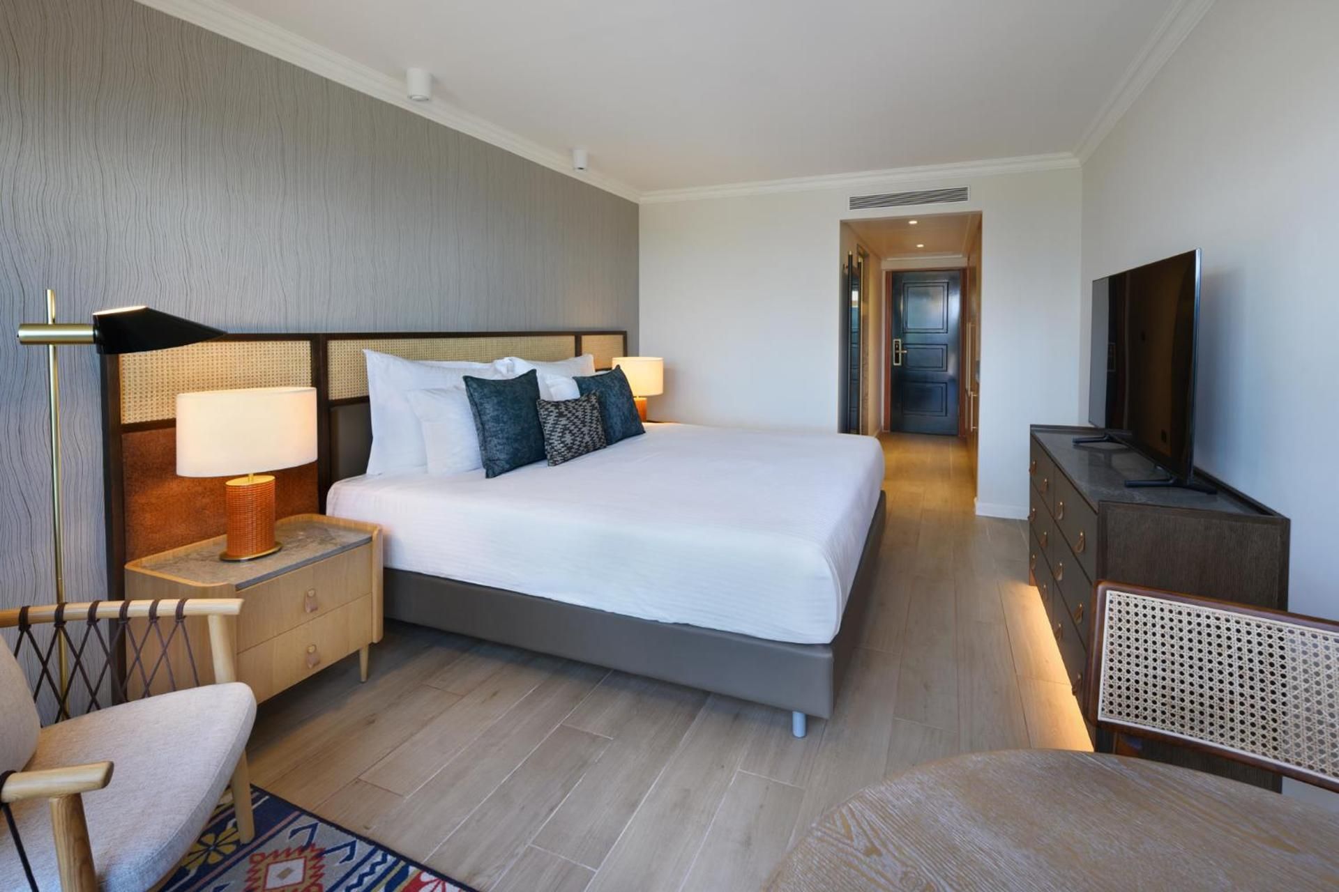 Superior Tzameret Room