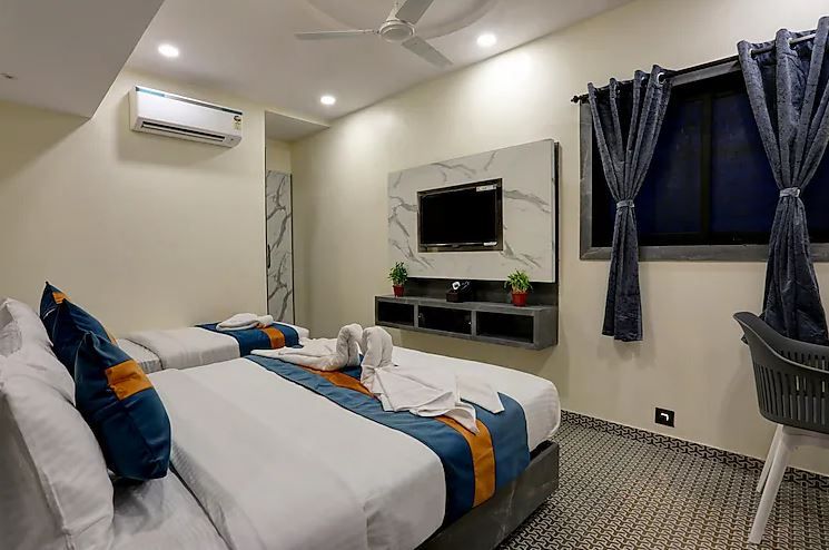 undefined Diamond Hotel 10