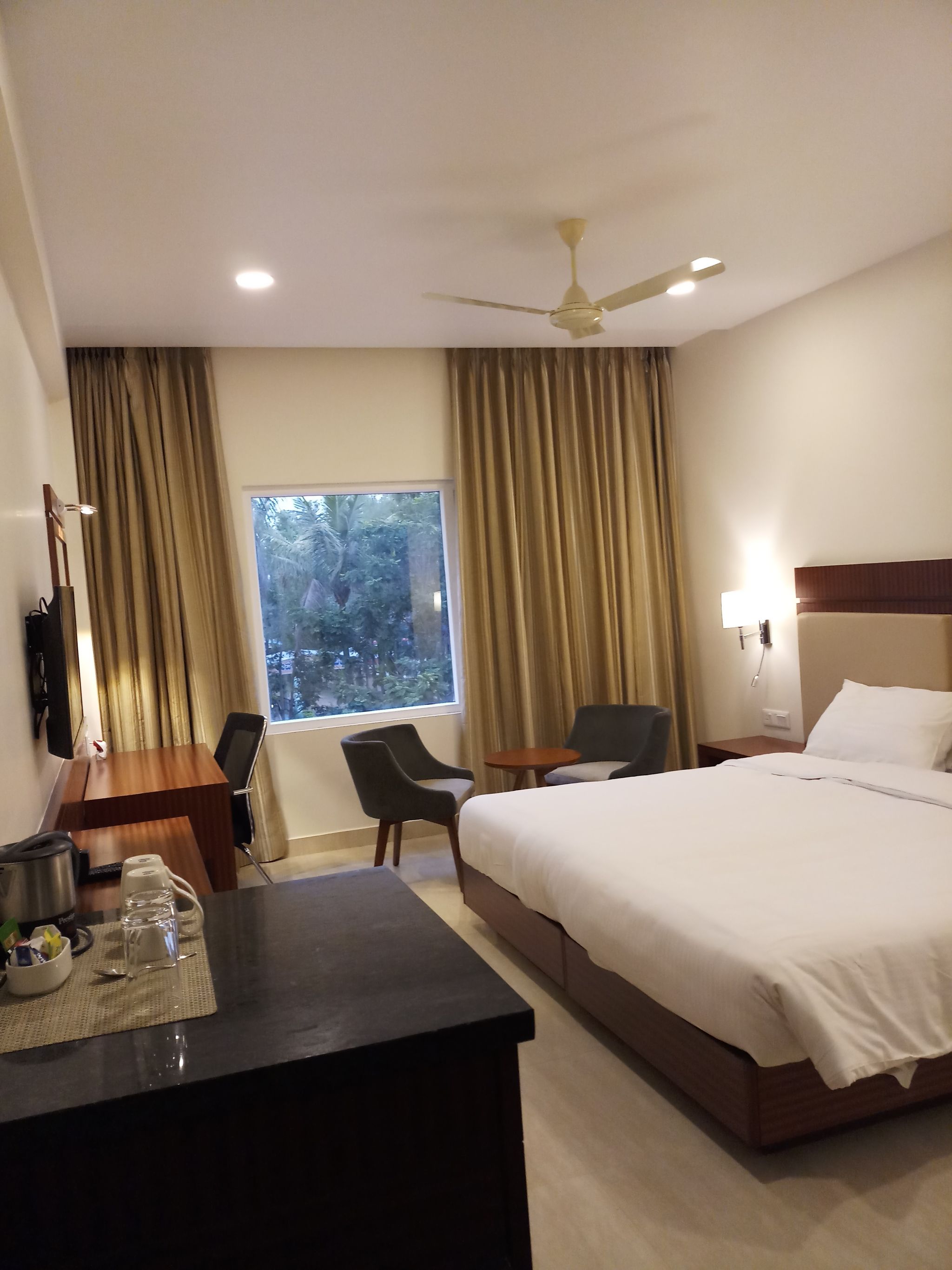 Aadrika LUXURY ROOM 7