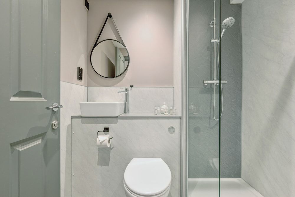 Holyrood Aparthotel Apartment, Two Bedrooms 13