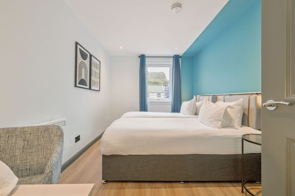 Holyrood Aparthotel Apartment, Two Bedrooms 6