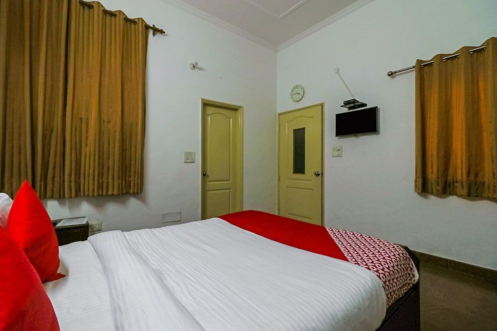 undefined OYO 17135 Hotel Antelia 4