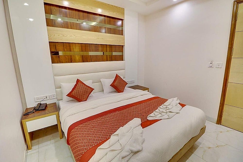 Hotel York Legacy Deluxe Double Room 6