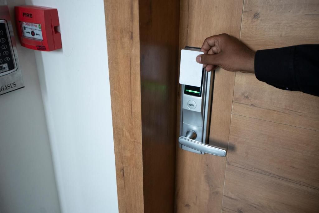 The Orange Flag Renuka Hotel  Classic Twin Room 11