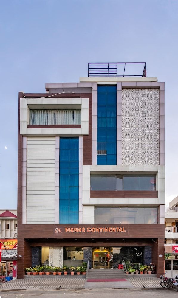 undefined Manas Continental