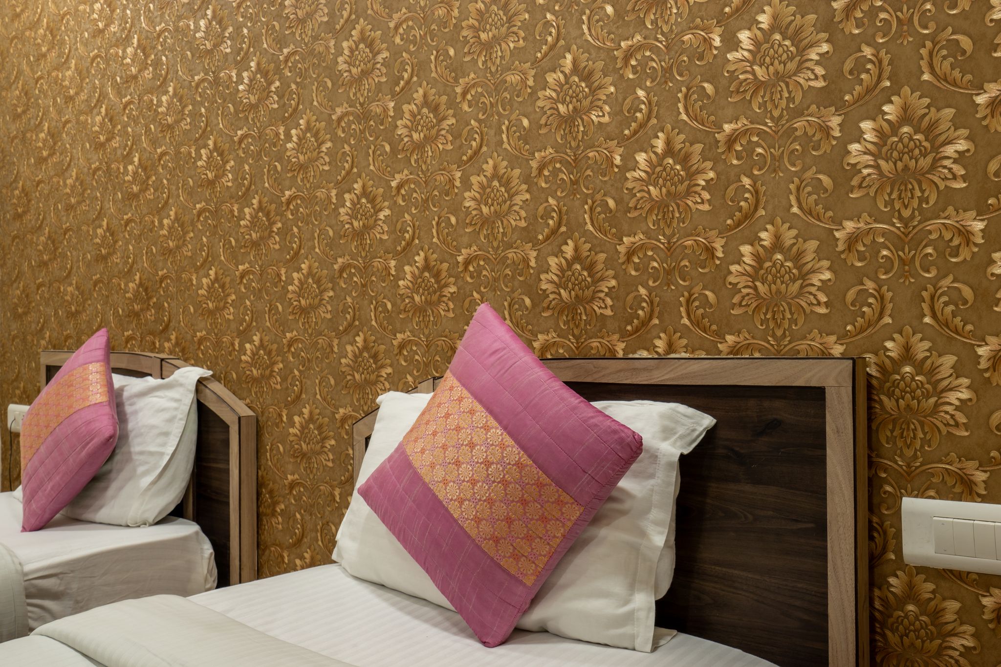 Manas Continental Deluxe AC Room 10