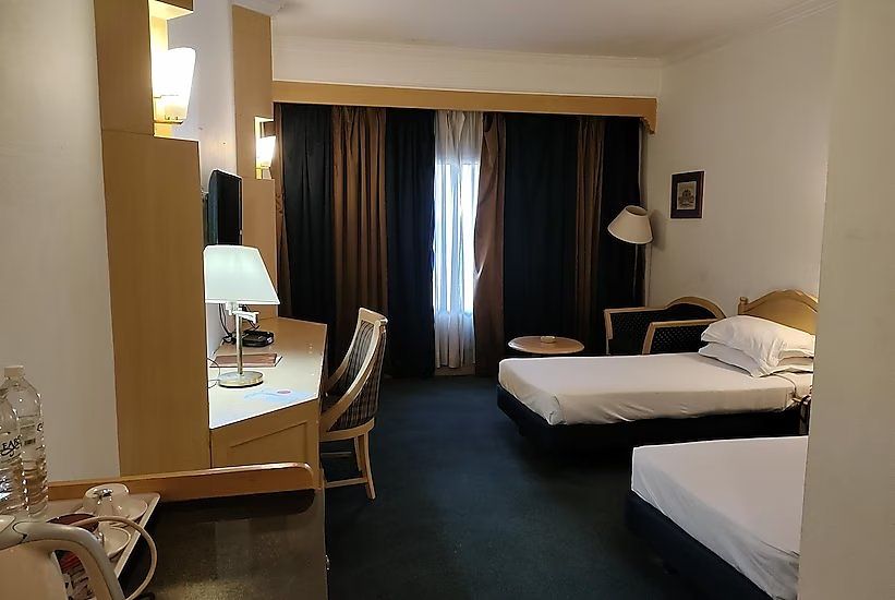 Centaur Hotel, New Delhi (Near Igi Airport) Standard Twin Room 4