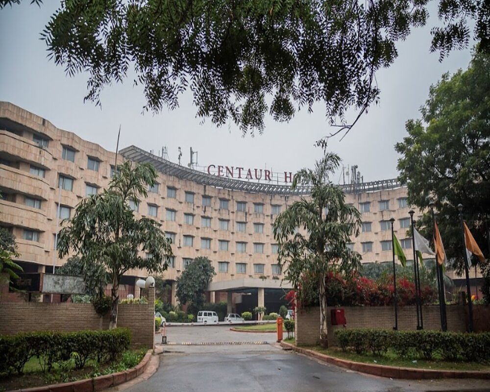 undefined Centaur Hotel, New Delhi (Near Igi Airport) 2
