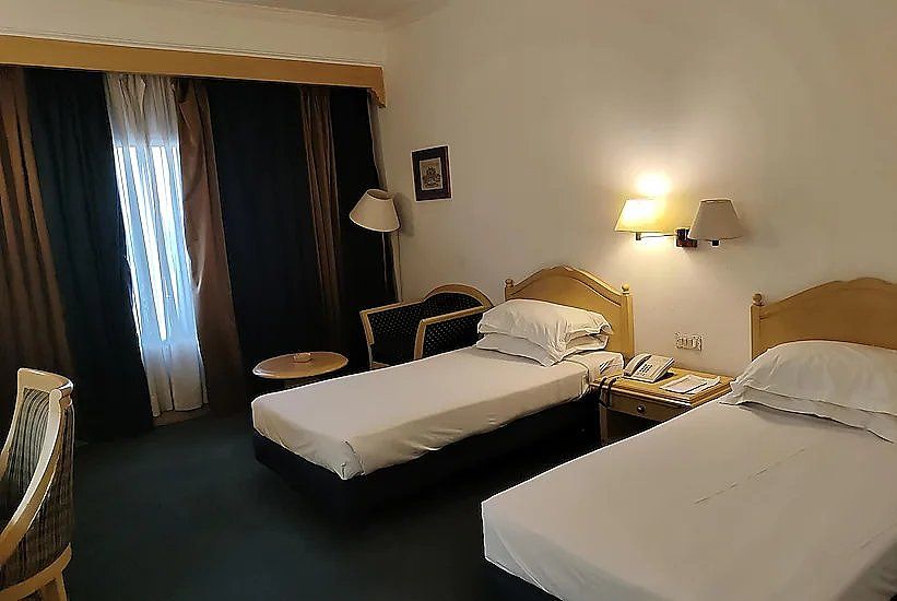 Centaur Hotel, New Delhi (Near Igi Airport) Standard Twin Room 2