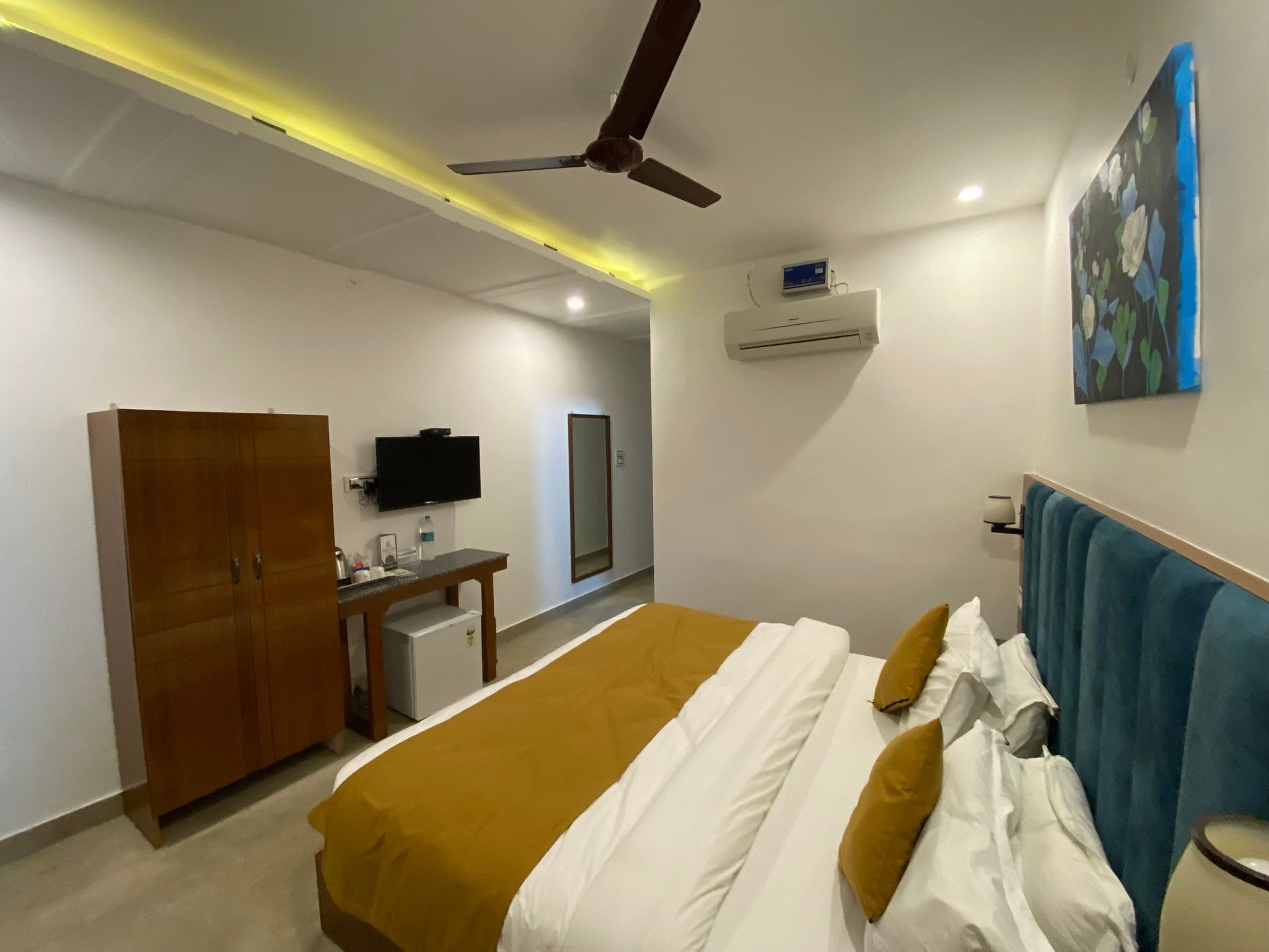 Hotel Shiva Yog Sthal Superior Double or Twin Room, Balcony, City View 25