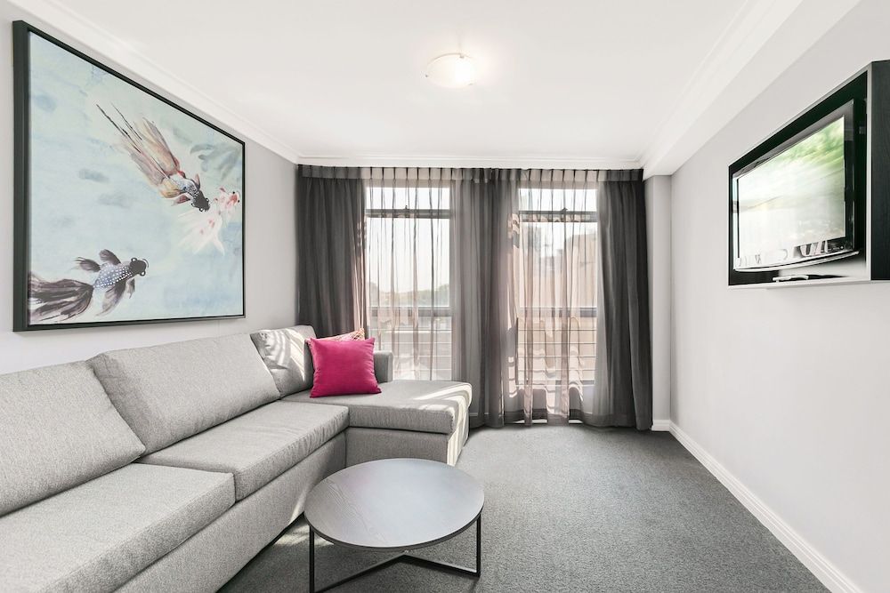 Mantra Sydney Central Open Plan Family Suite 5
