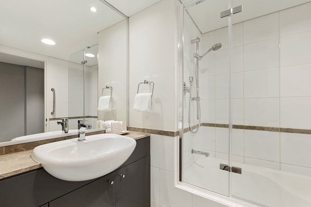 Mantra Sydney Central Studio (Queen Queen) 9