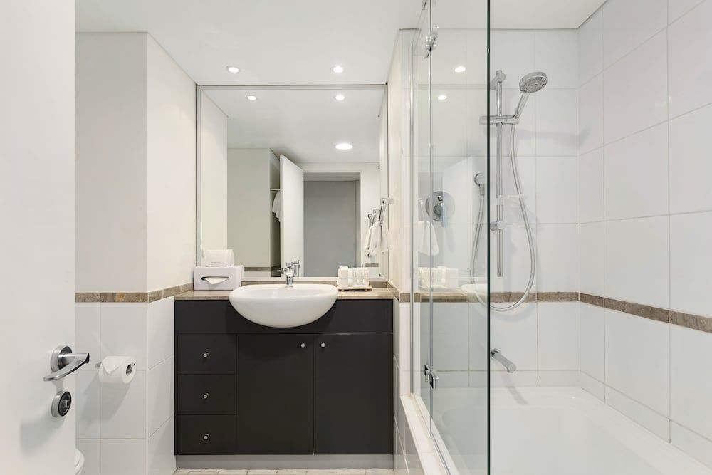 Mantra Sydney Central Studio (Queen Queen) 8