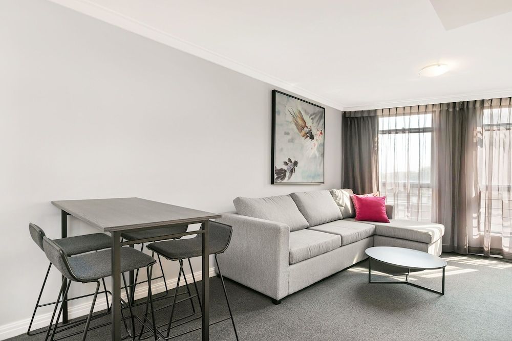 Mantra Sydney Central Open Plan Family Suite 4
