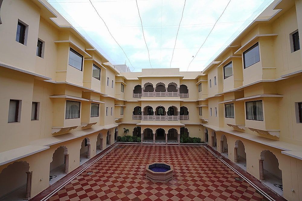 undefined Hotel Raj Bagh Palace 10