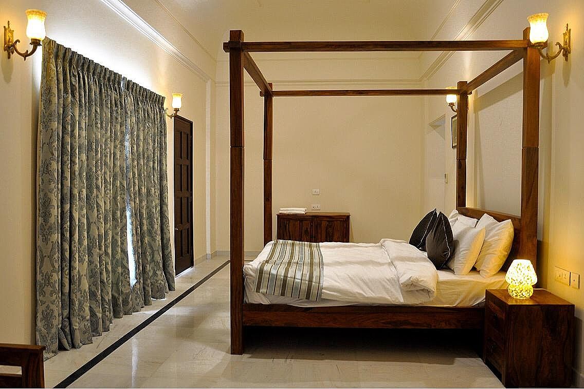 Hotel Raj Bagh Palace Deluxe Room 5