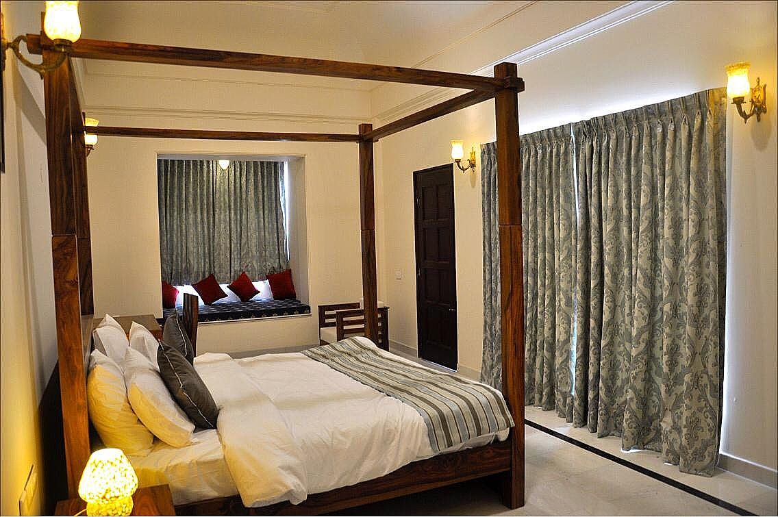 Hotel Raj Bagh Palace Deluxe Room 7
