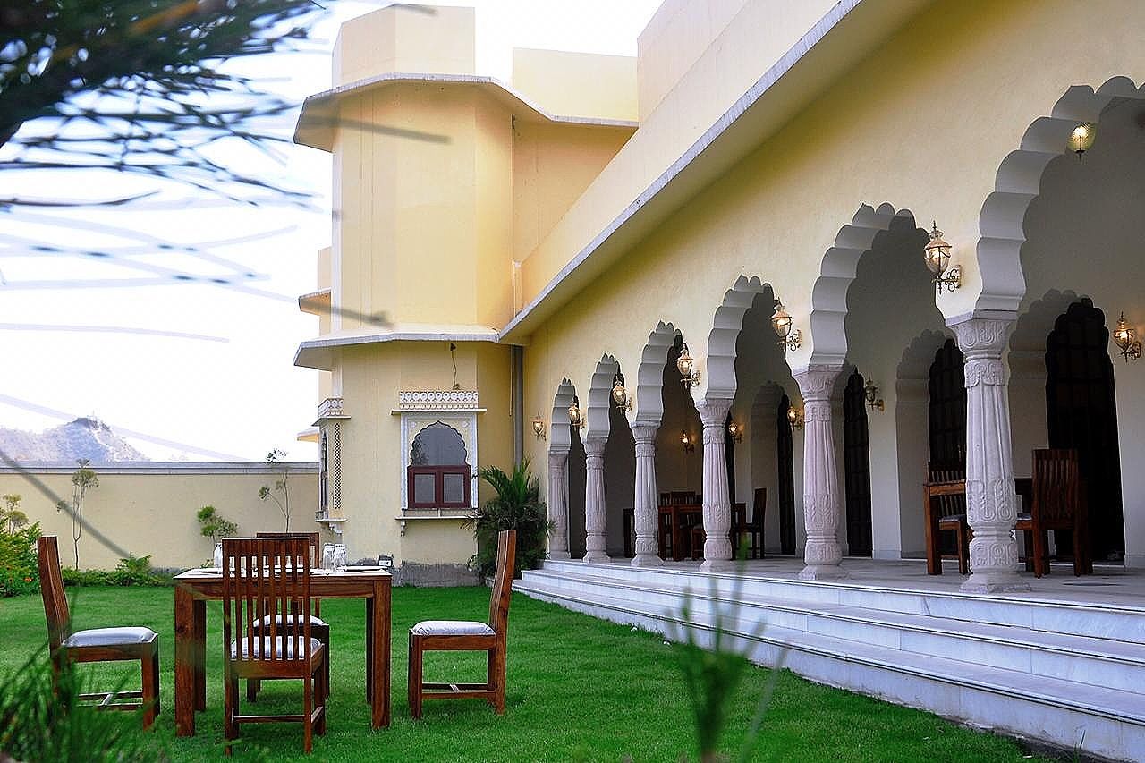undefined Hotel Raj Bagh Palace 7