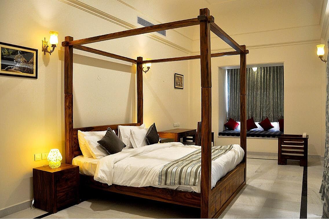 Hotel Raj Bagh Palace Deluxe Room 2