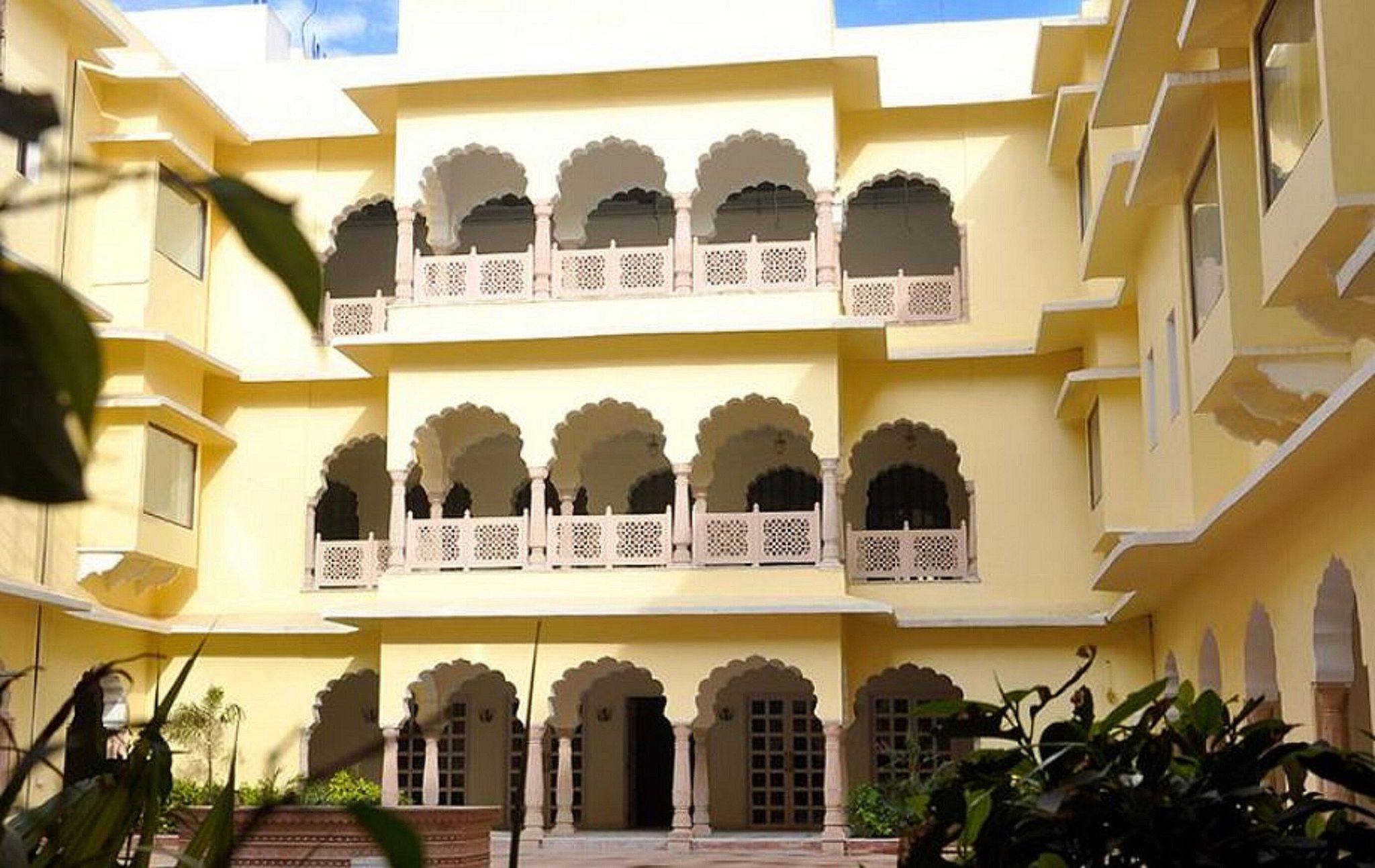 undefined Hotel Raj Bagh Palace 9