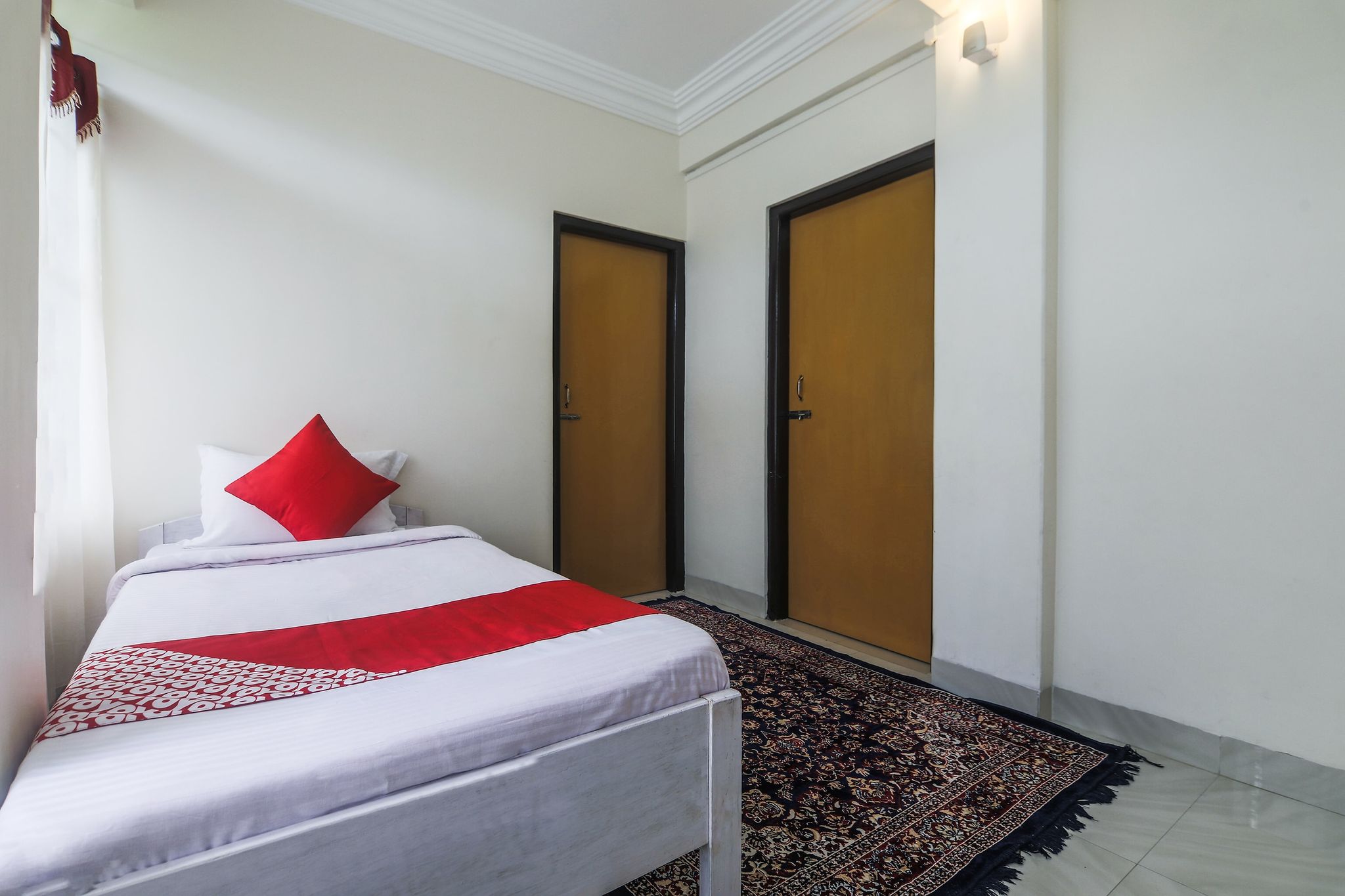 OYO Shillong Mantra Guest House Classic 10