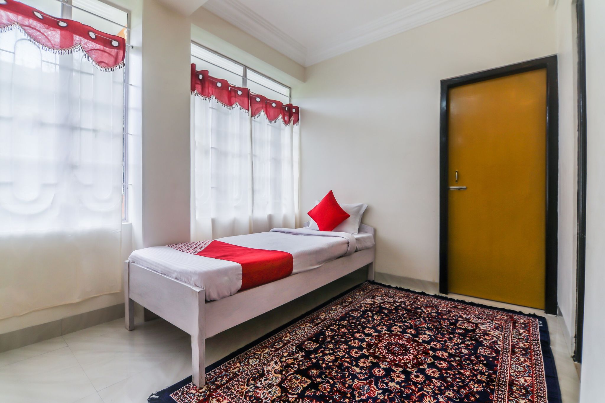 OYO Shillong Mantra Guest House Classic 7