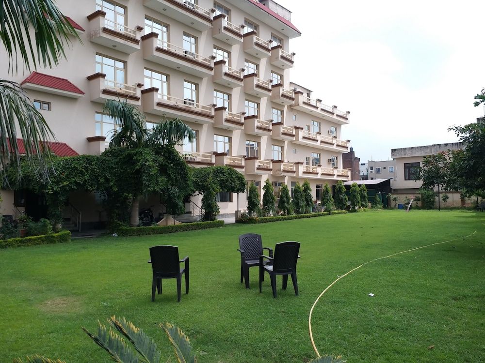 undefined Hotel Jagdamba 2