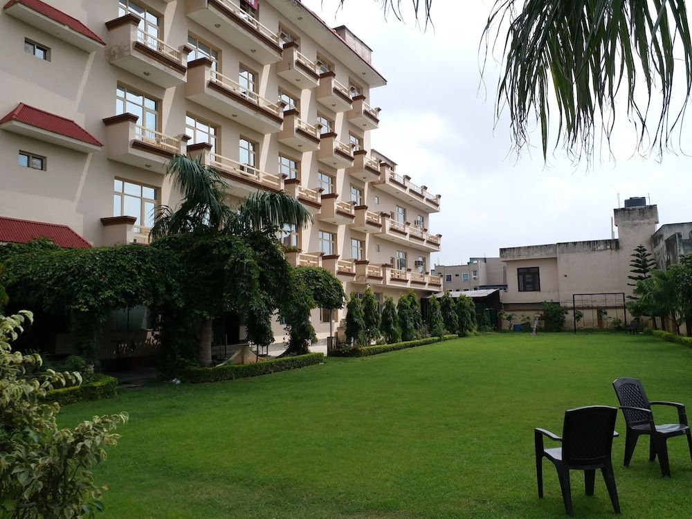 undefined Hotel Jagdamba 7