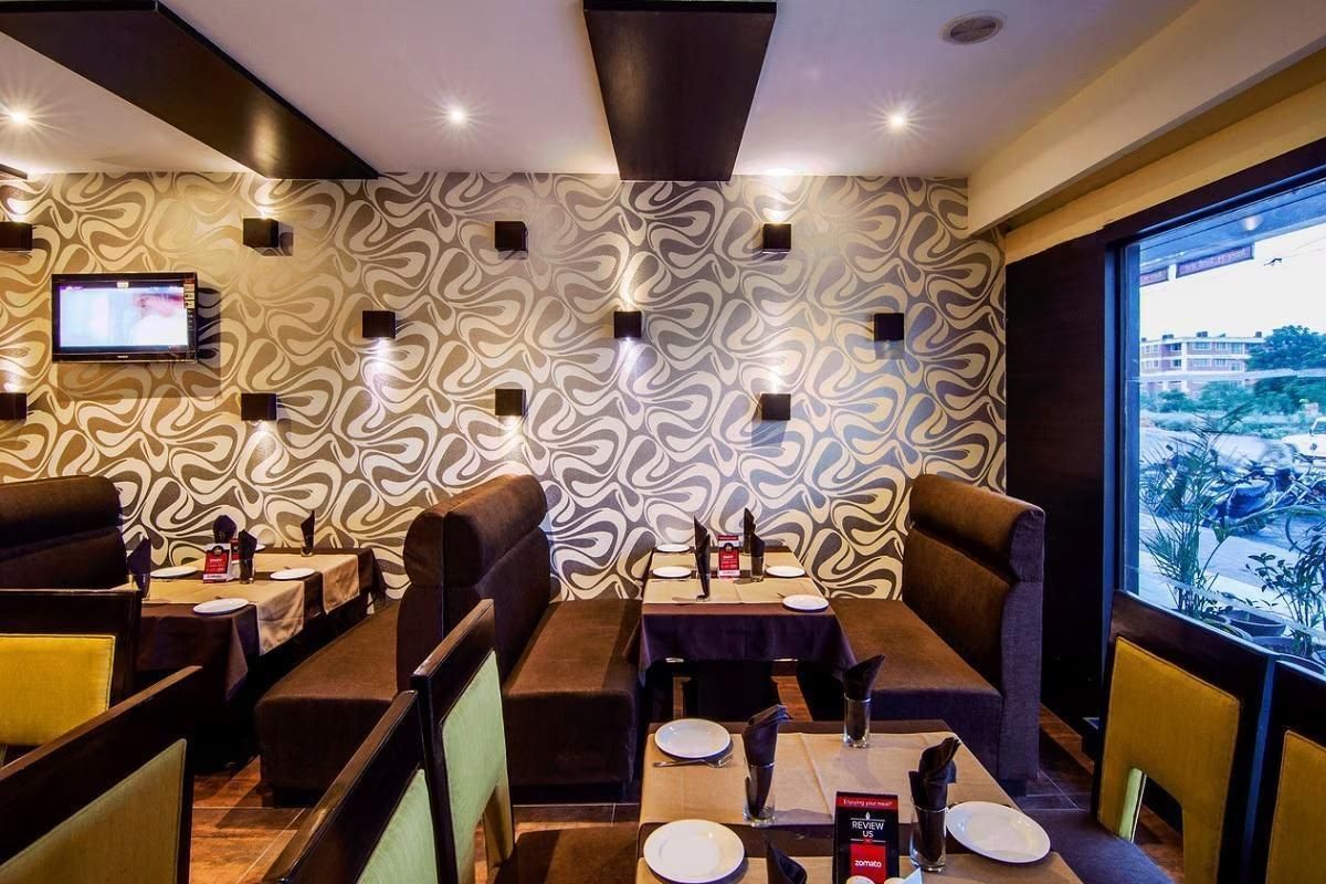Food & Dining