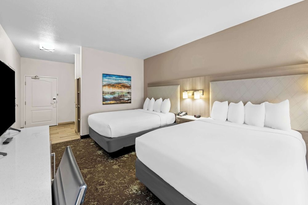 Standard Room, 2 Queen Beds, Accessible, Refrigerator