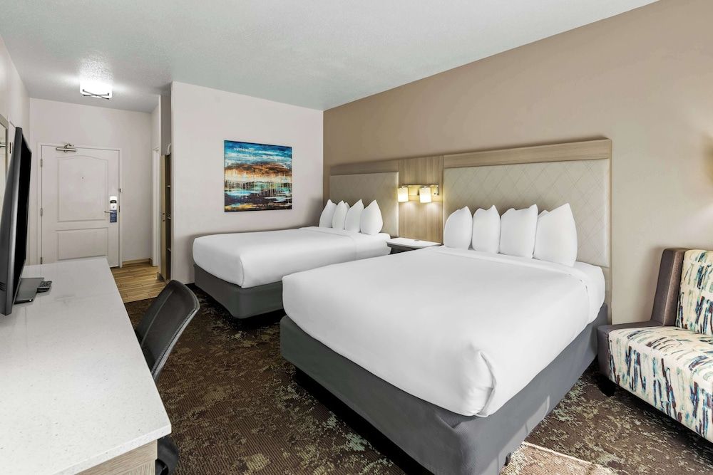Standard Room, 2 Queen Beds, Non Smoking, Refrigerator