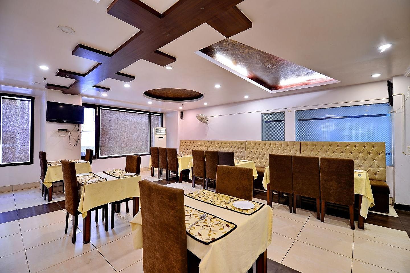 Food & Dining