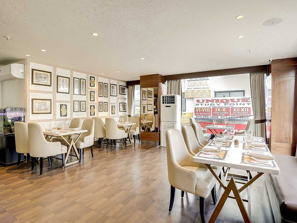 Food & Dining