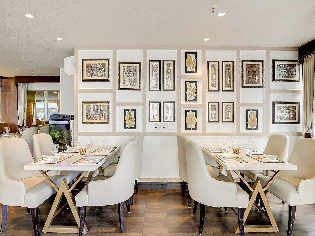 Food & Dining