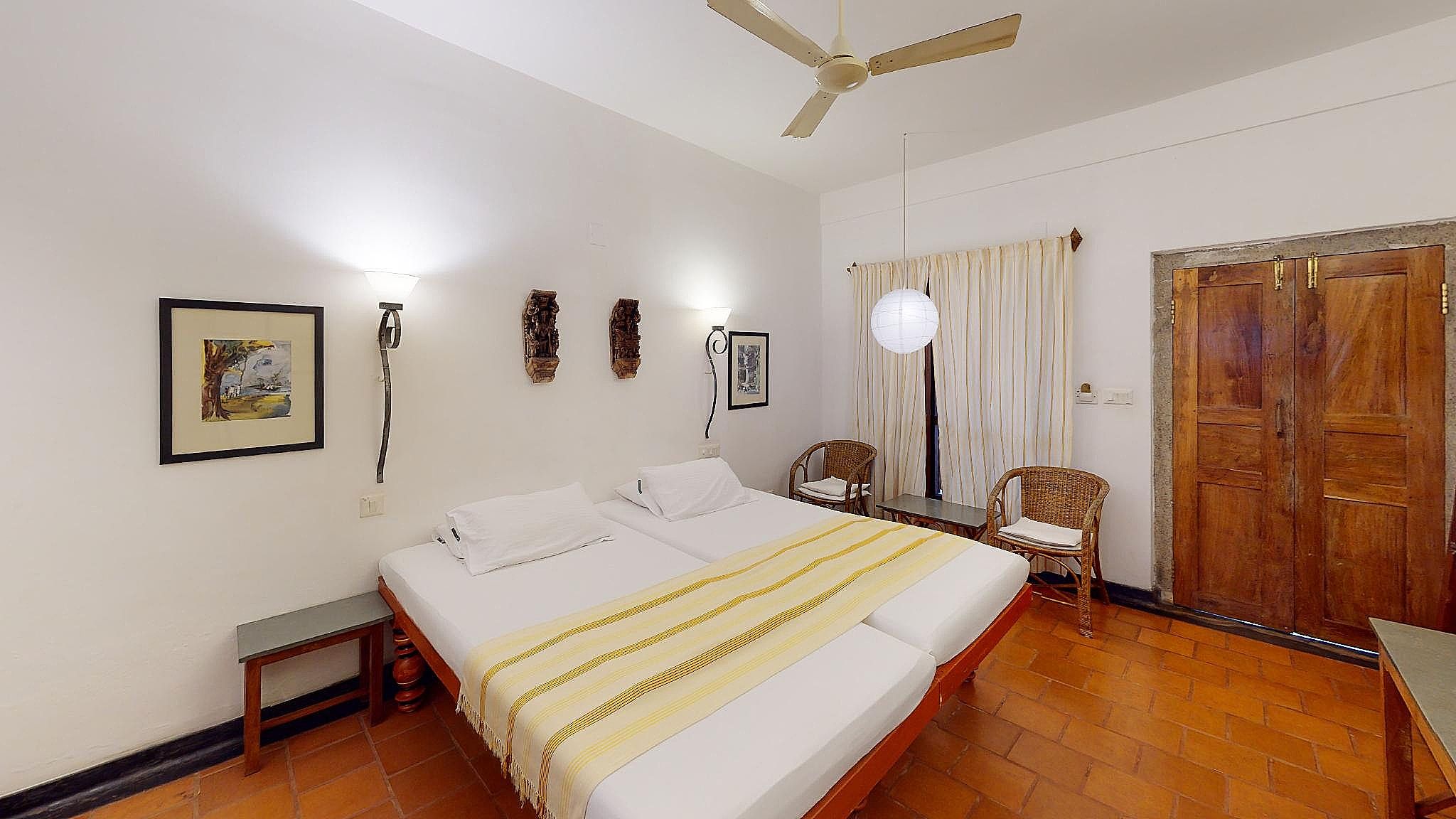 Boutique Room