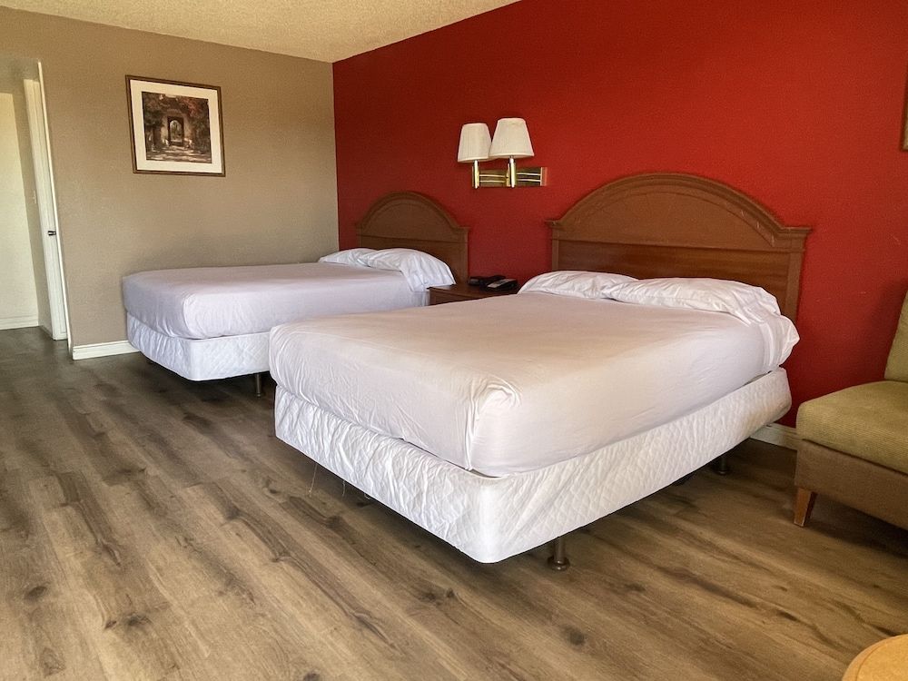 Room, 2 Queen Beds, Non Smoking