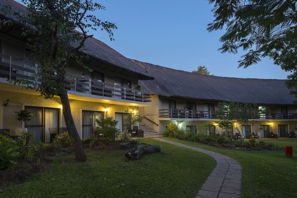 undefined A'Zambezi River Lodge 8