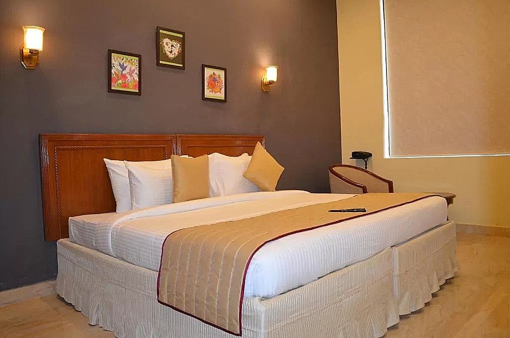 Ashira Inn Deluxe Room 5