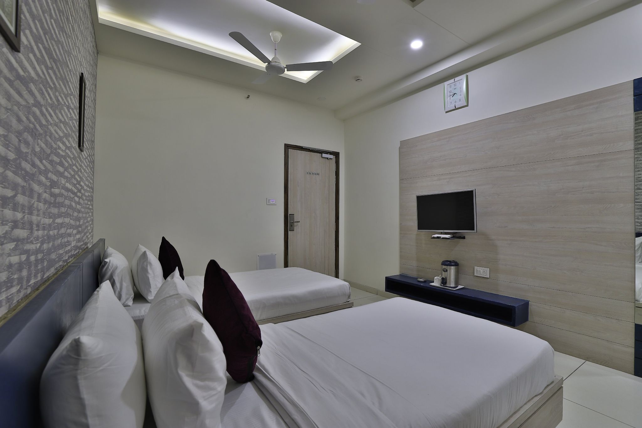 Hotel Orbit Super Deluxe Room 17