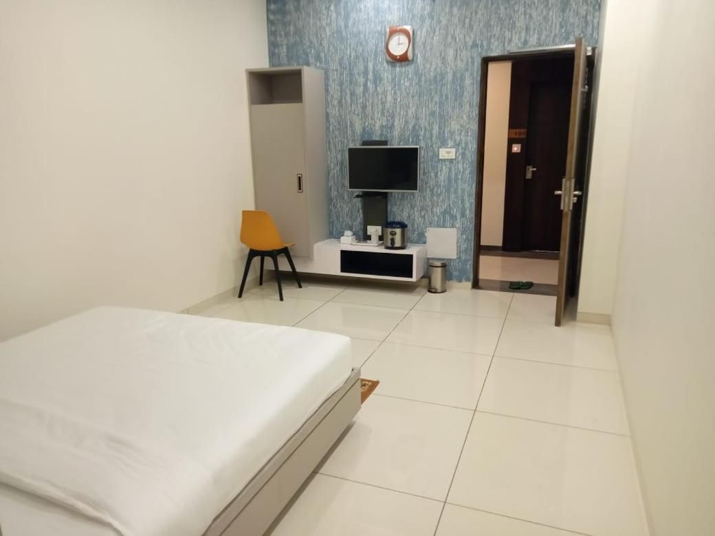 Hotel Orbit Super Deluxe Room 35