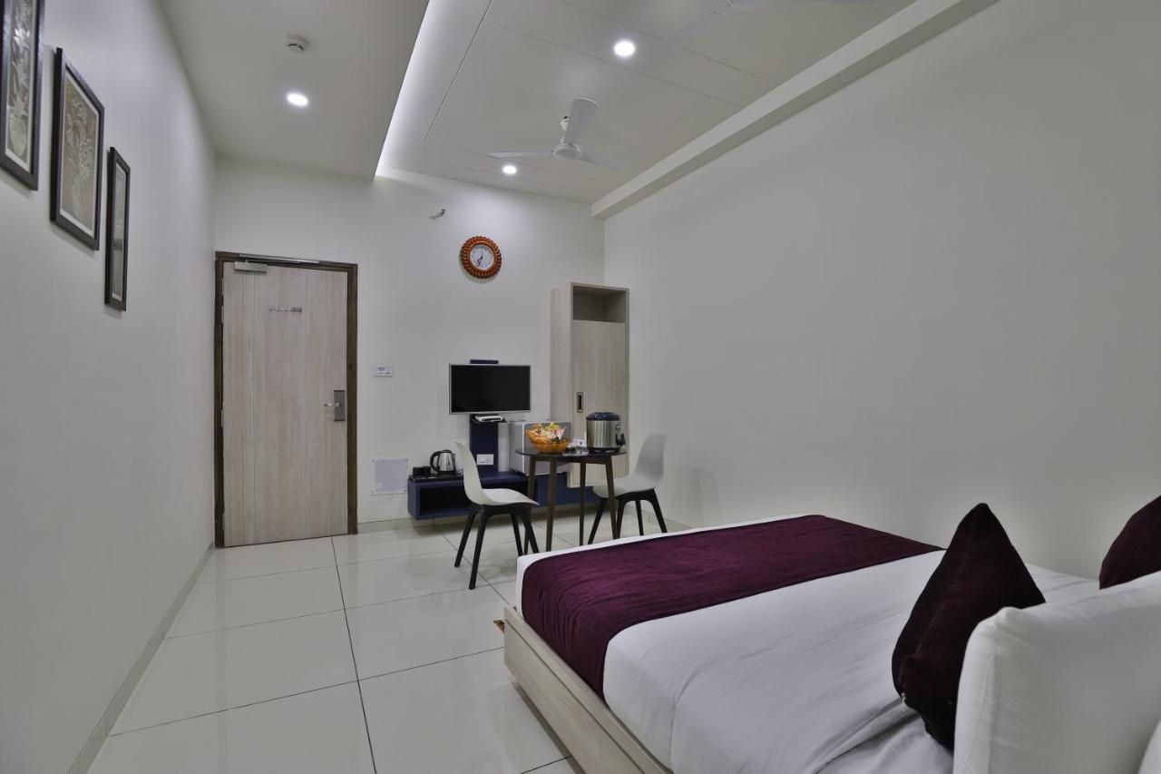 Hotel Orbit Super Deluxe Room 6