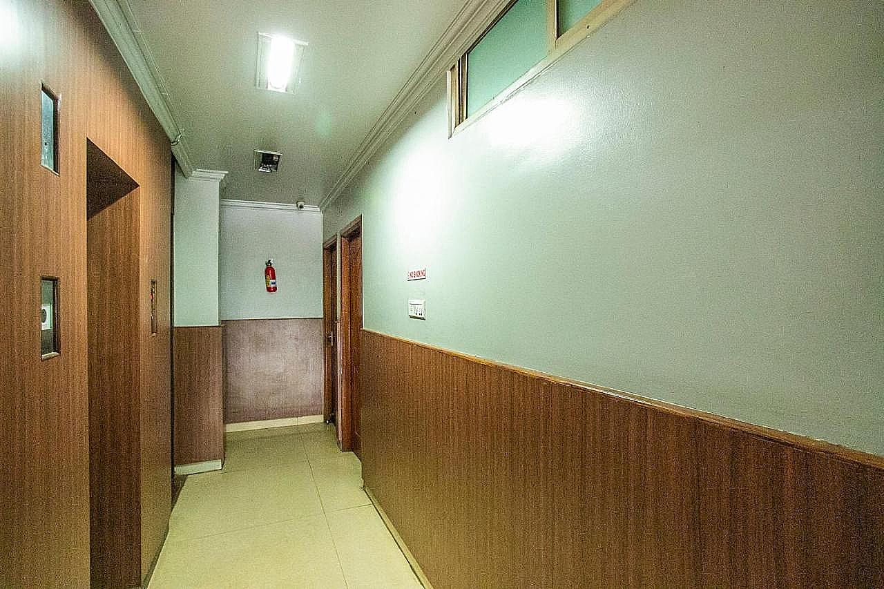 undefined Hotel O White Fort Near Lalbagh Botanical Garden 4
