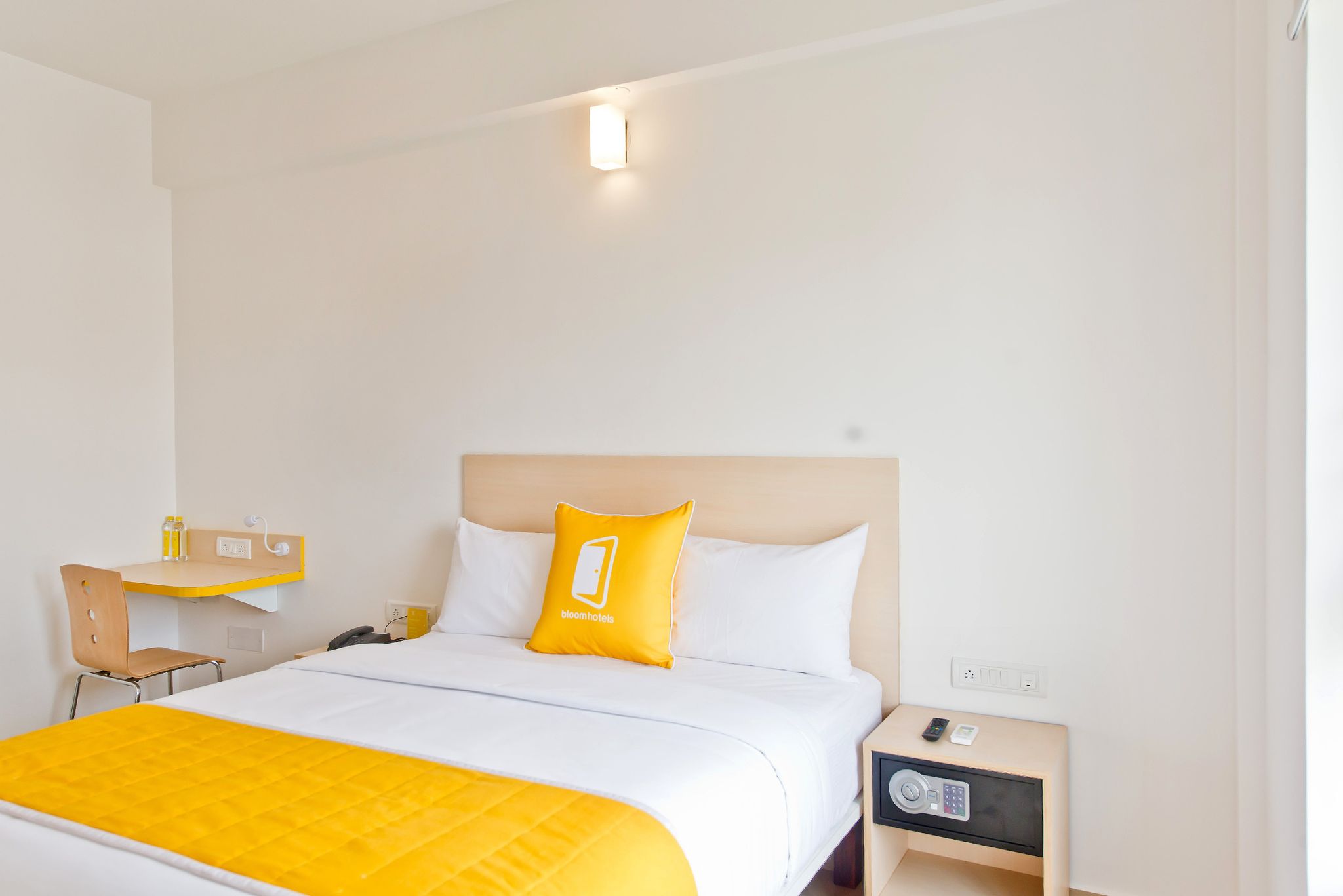 X by Bloom I Hebbal Deluxe Queen Room 2