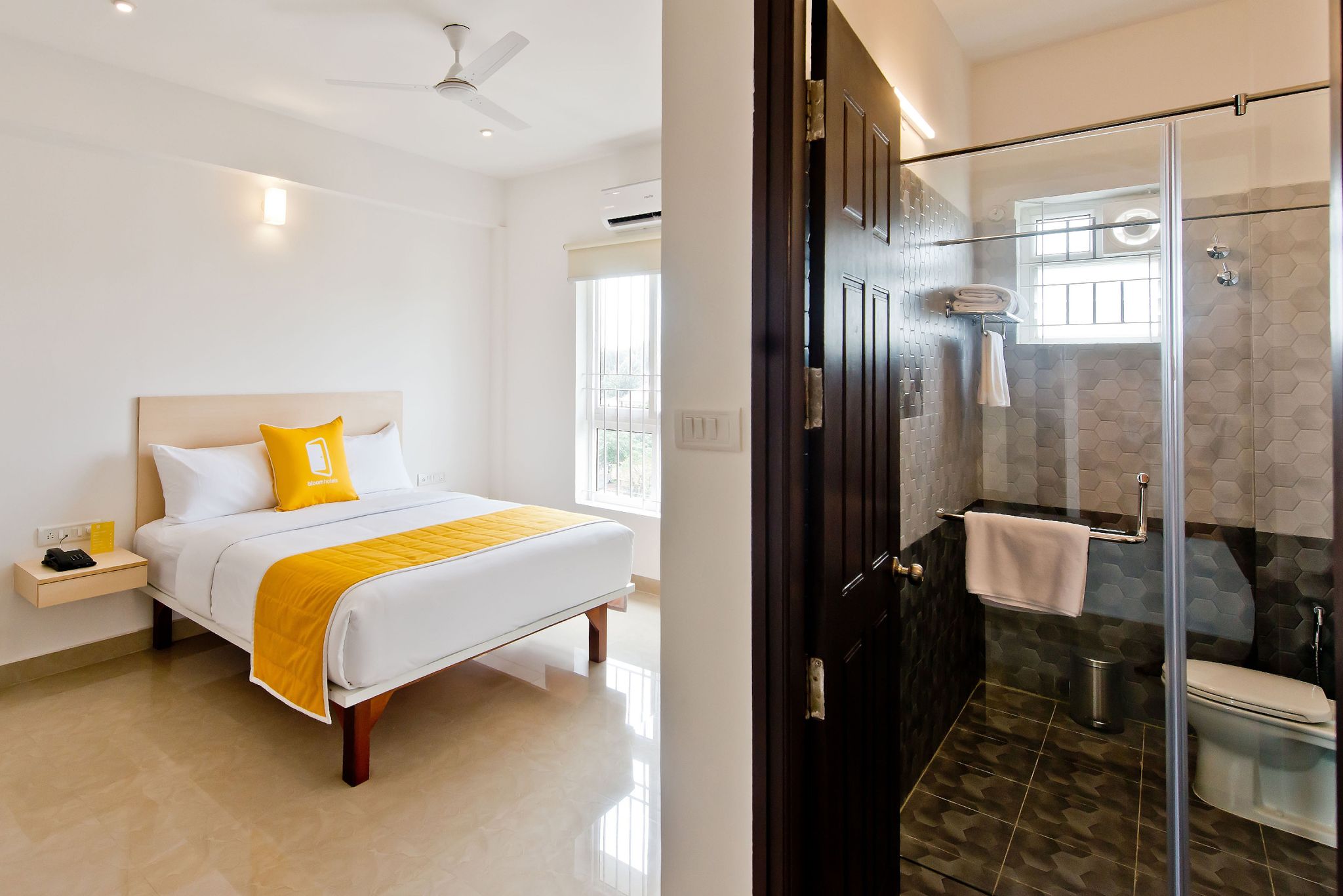 X by Bloom I Hebbal Deluxe Queen Room 6