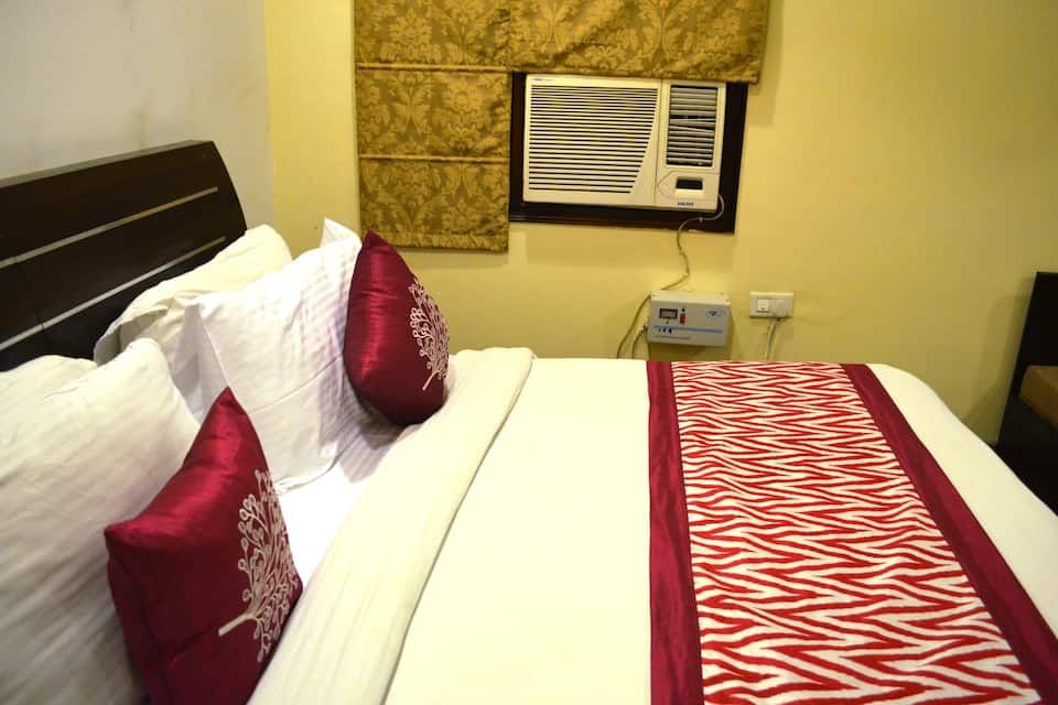 Deluxe Double Bedroom